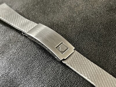 Old stock 1976 Pulsar LED digital ladies touch command bracelet to 2927-2 others