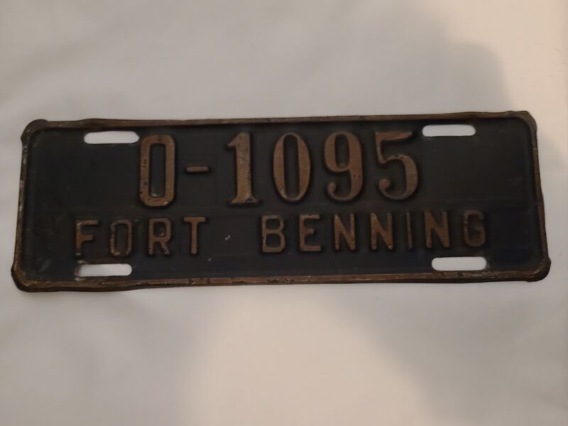 Vintage 1940s Fort Benning Georgia Topper License Plate 0522
