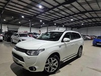 2015 Mitsubishi Outlander 2.0h 12kWh GX5h CVT 4WD Euro 5 (s/s) 5dr ESTATE Petrol