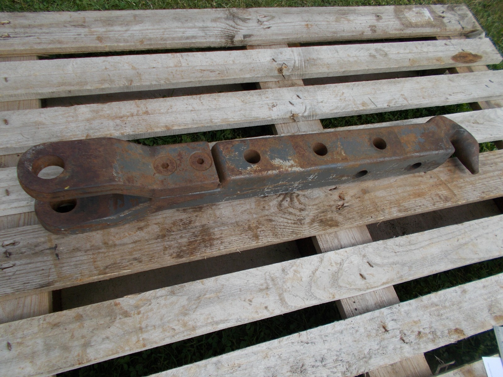 Fendt Tractor Combination Drawbar Hook and Clevis. Bill