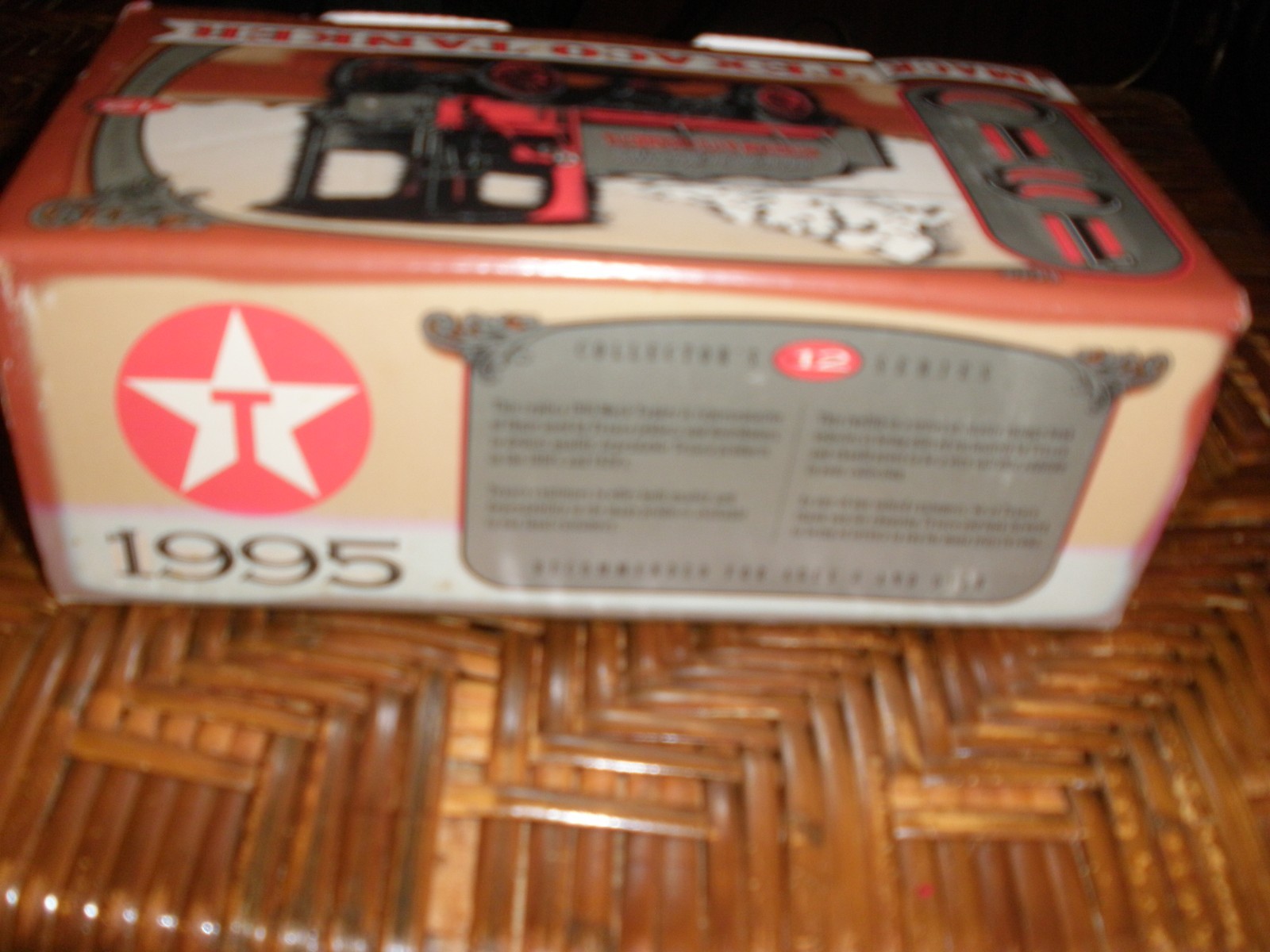 1910 Mack Texaco Tanker Bank 1995 Ertl Die-cast