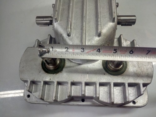 V-HOLD #(VH-M623A)6-head 4-SIDED Moulder WOOD FEED GEAR BOX (45 TO 1 RATIO))