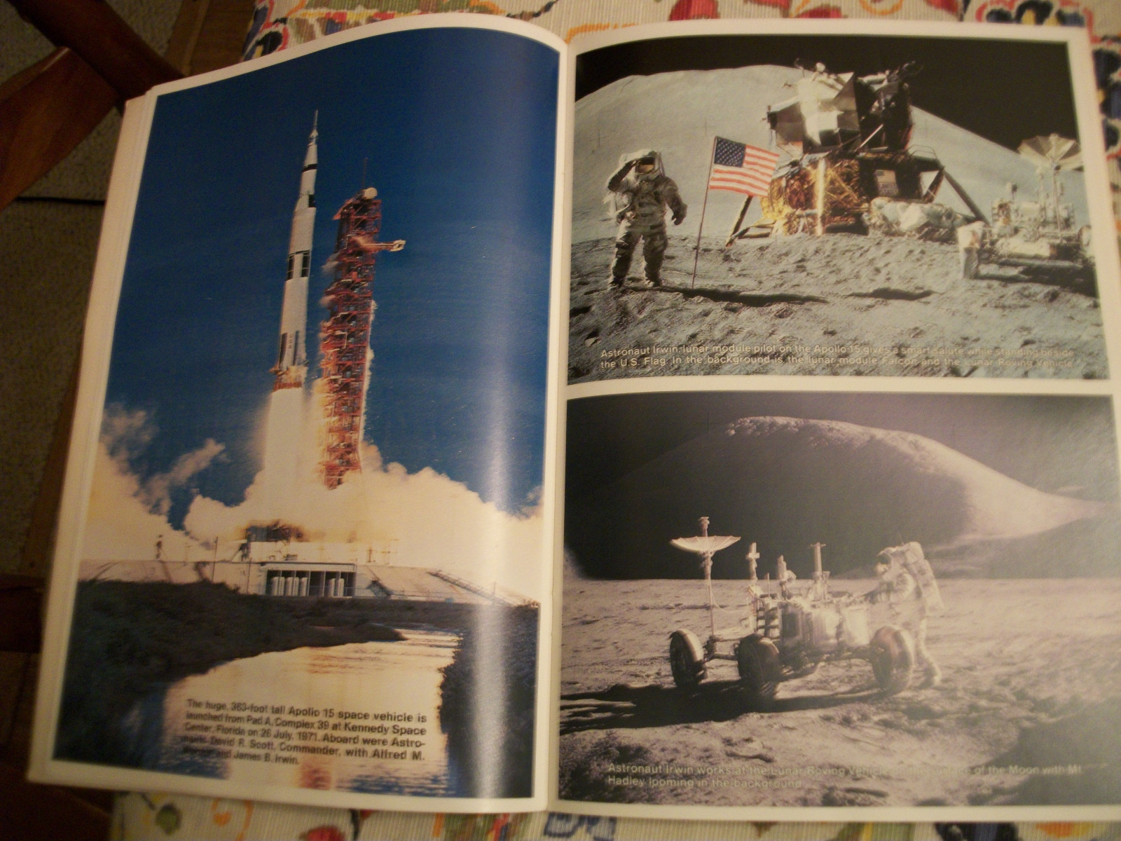 Johnson Space Center Souvenir Book 1978 SKYLAB, Enterprise and more   photos