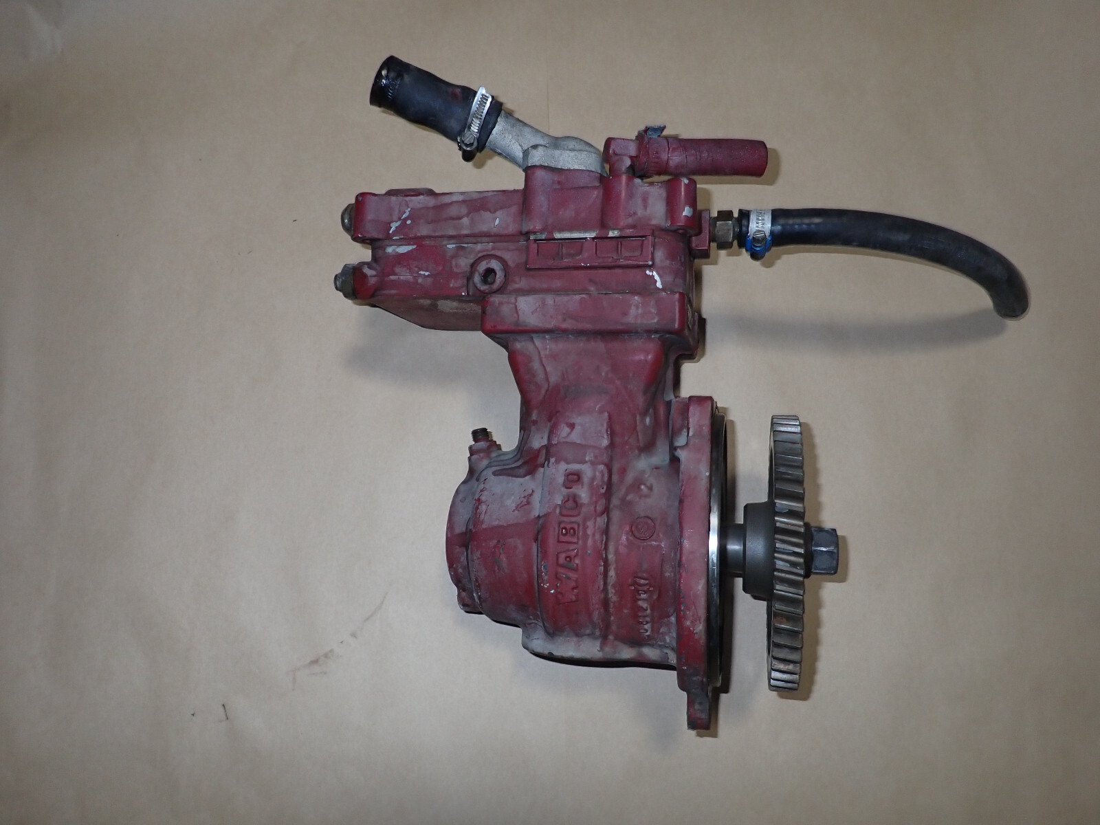 Volvo D13 Mack MP8 Diesel Engine Air Brake Wabco Compressor