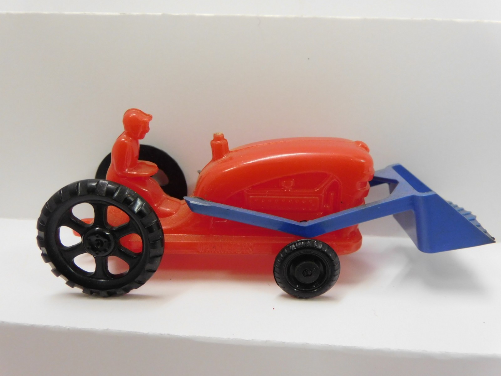 Wannatoys Hard Plastic Tractor W/Bucket Farm Playset Accessory Vehicle