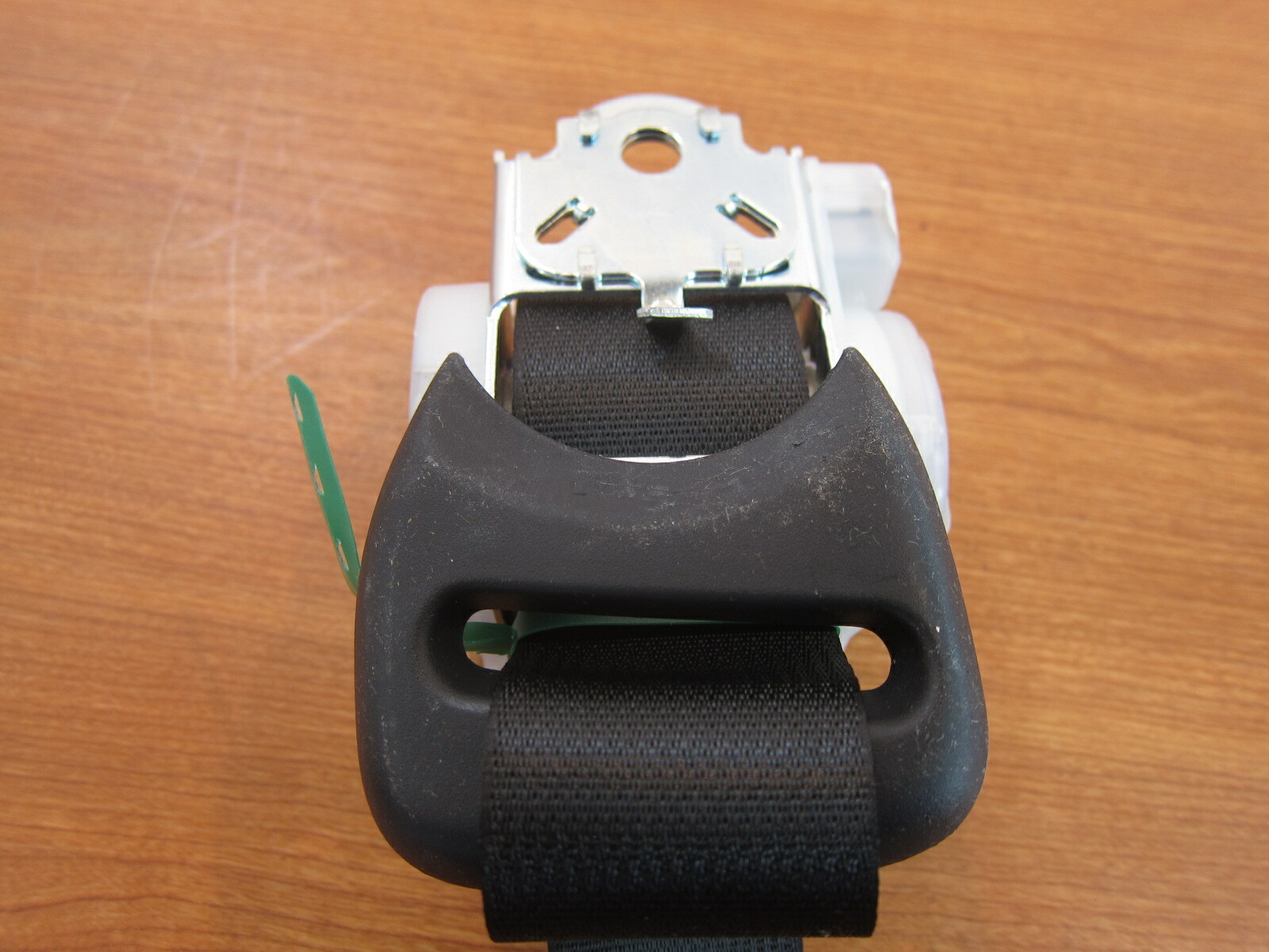 20112018 Jeep Wrangler JK 4 Door Rear Left Seat Belt Retractor New