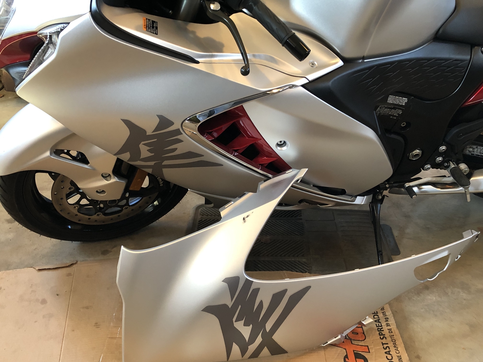 NEW 2022 SUZUKI HAYABUSA GSX 1300R OEM LEFT COWLING SIDE