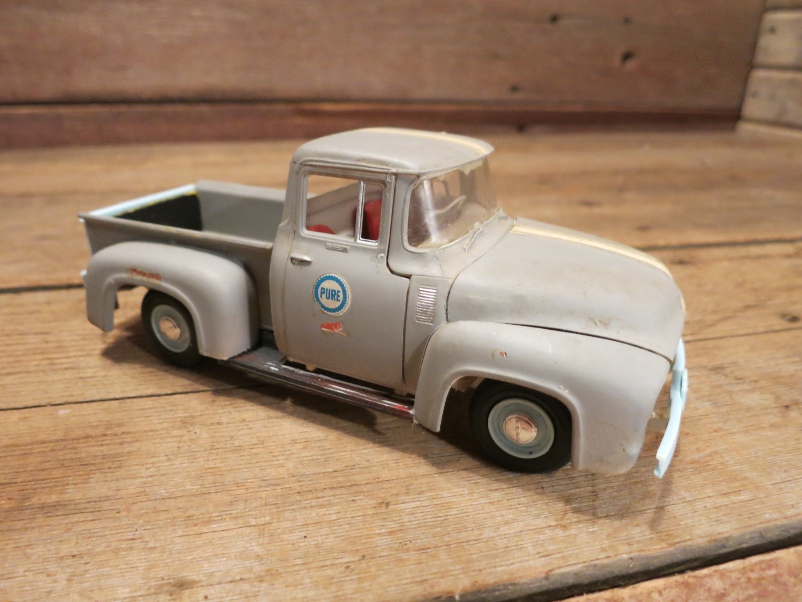 Vintage CUSTOM 1940's FORD 5100 AMT?  Model Kit Pick Up Truck!