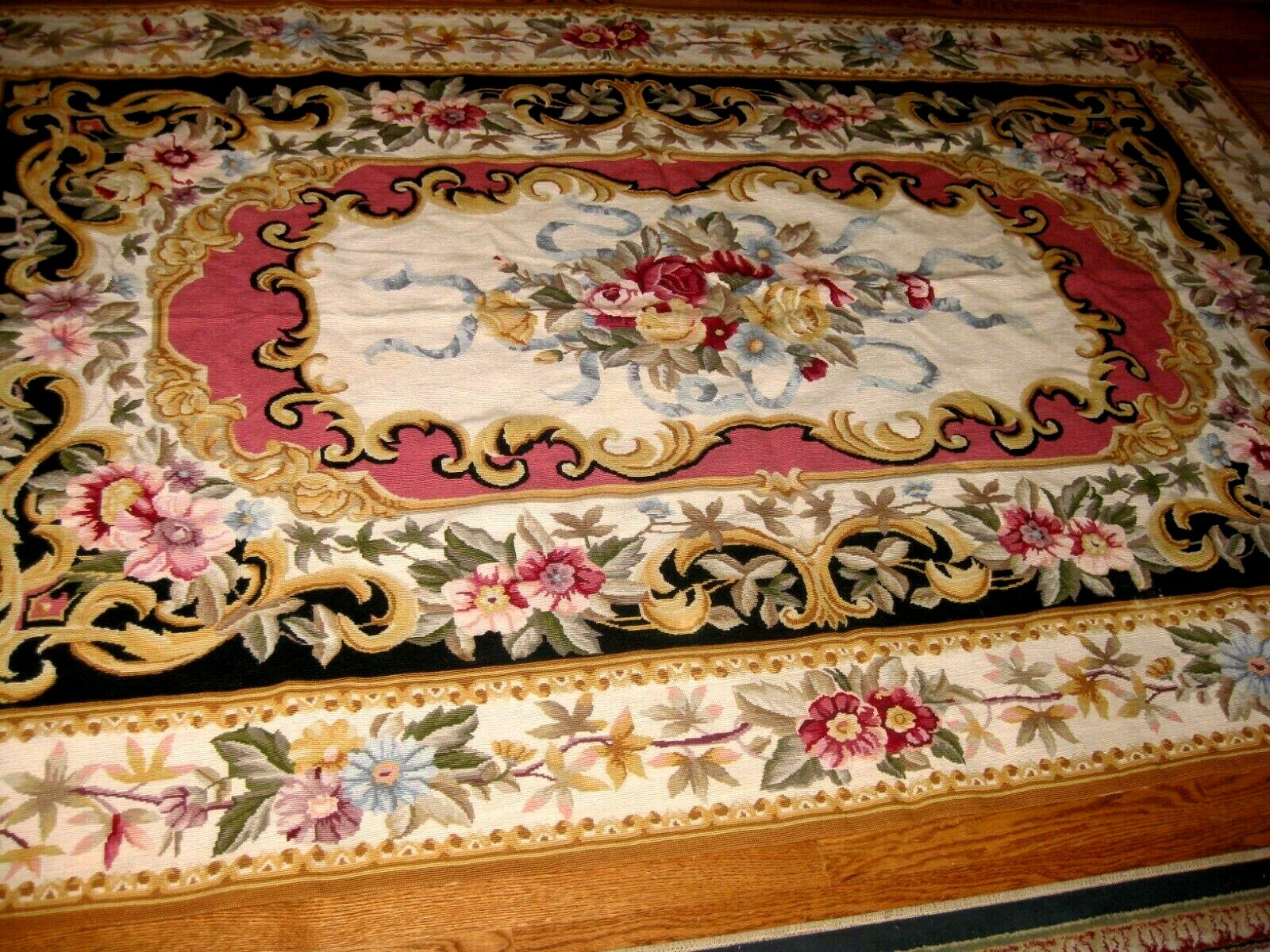 GORGEOUS FRENCH AUBUSSON FLORAL WOOL NEEDLEPOINT RUG 106