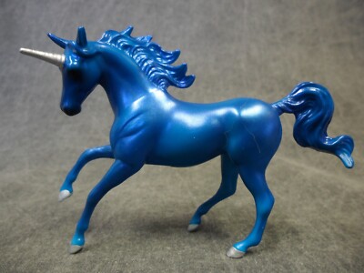 Breyer * Cherish * 6937 Sparkling Splendor Unicorn Stablemate Model Horse