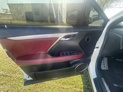image 9 of interior