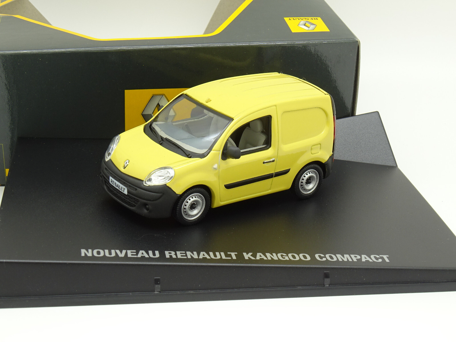 NOREV 1/43 Renault Kangoo vitré グリーン NOREV 1/43 Renault Kangoo vitré グリーン - メルカリ