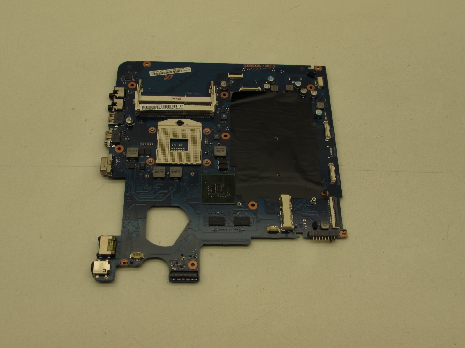 Nvidia gt 540m. Nvidia gt 540. geforce gt 540m. плата a01751zt. asus d540m кнопка включения.