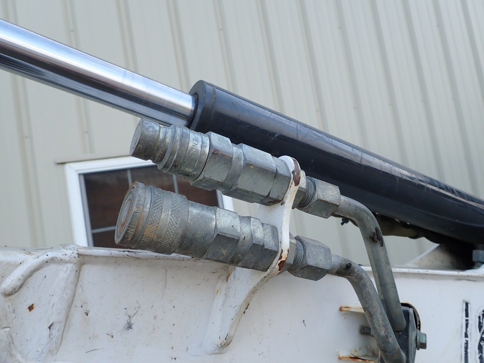 BOBCAT 324 MINI EXCAVATOR, KUBOTA DIESEL 2 SPEED, AUX HYDRAULICS, QUICK COUPLER