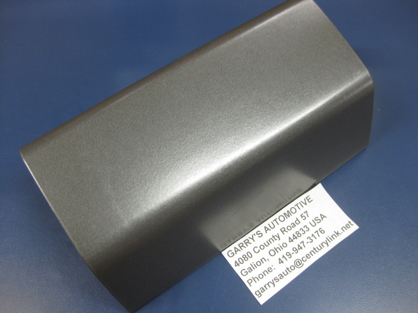 [ワイルドジムニー]【USED】SOLO HOMESTEAD Middlebrook Wind Gap 70-inch Groove Door TV Console - On