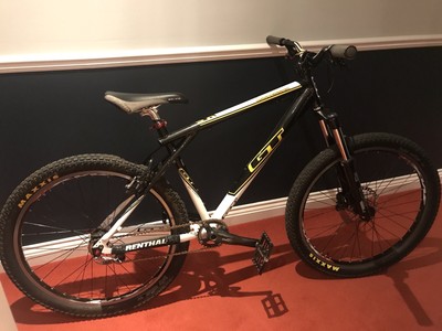 GT Aggressor 130mm Street / Jump MTB