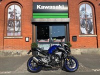 2017 Yamaha MT10 naked motorcycle in Blue 