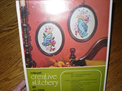 Vtg Vogart Cockatoo Bird Picture Kit 539B 8 x 10 Frame Crewel Stamp Embroider