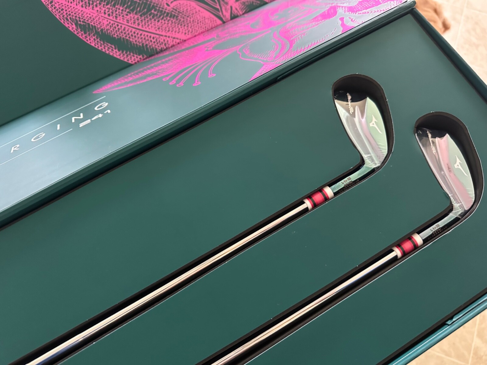 Mizuno Pro 241 Azalea Limited Edition Iron Set 3-PW BRAND