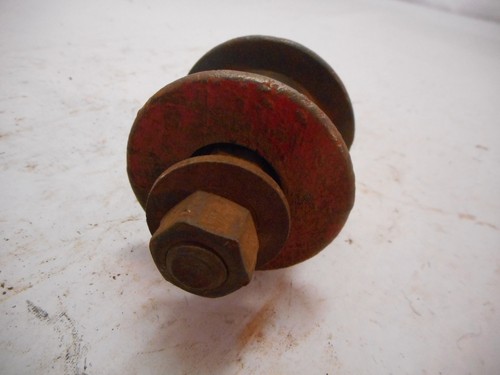 International 625825R1 Roller Idler w/ Bolt, 1.5