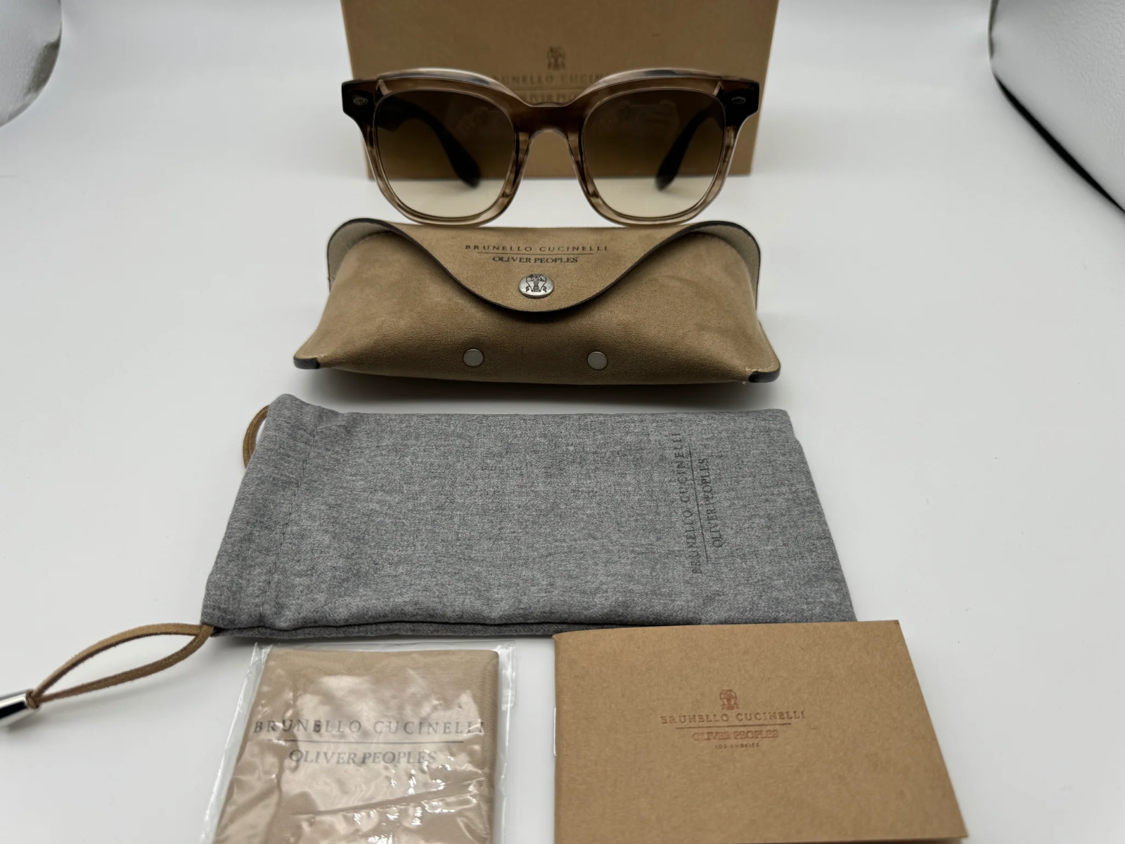 Pre-owned Oliver Peoples Ov 5472su Filu' 50mm 171832 Taupe Smoke/shale Gradient Sunglasses
