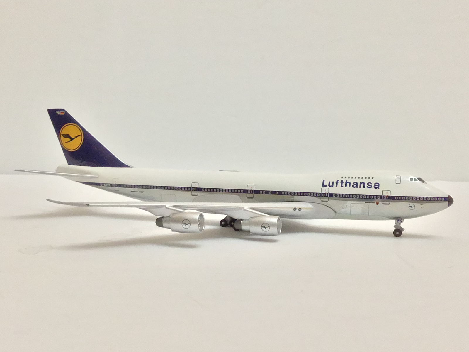 Big Bird/ Aeroclassics 1:400 Lufthansa Boeing 747-200 / PLZ