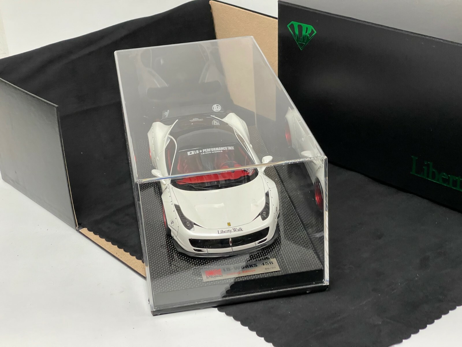 LB特注 Liberty Walk 1/18 Ferrari 458Italia 1/18 Liberty Walk Ferrari 458 Pearl White Black Wheels