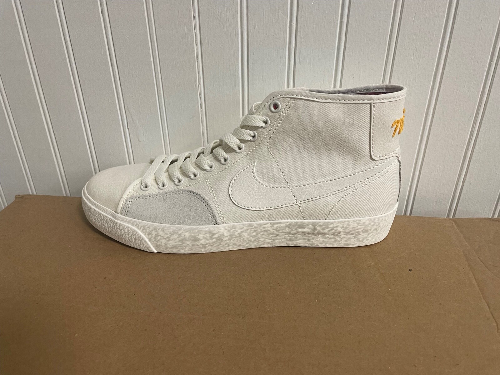 New Mens Nike SB Blazer Court Mid Prm 