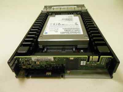 X442A NetApp 100GB 3Gb 2.5'' SSD DS4243 DS4246 FAS2240-4 X442A-R6