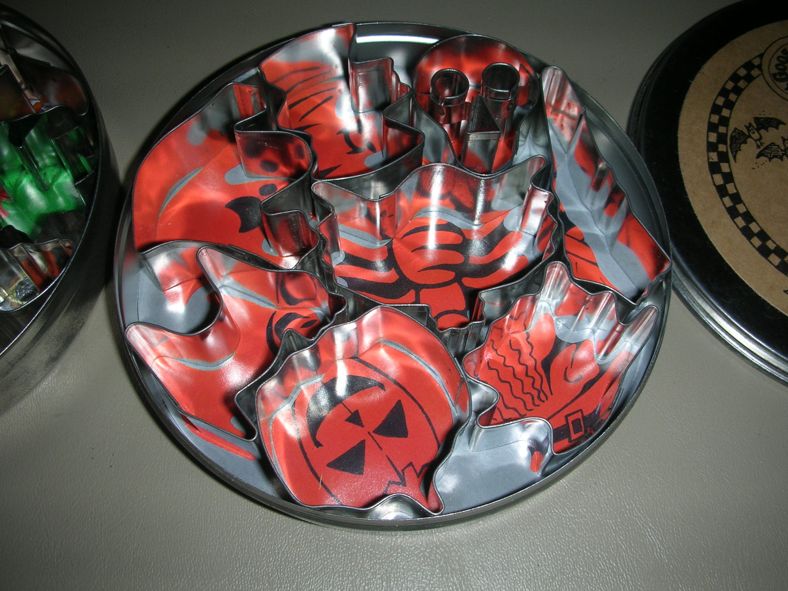 Gooseberry Patch Cookie Cutters ~ Halloween ~ MUMMY'S COOKIES