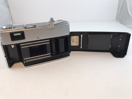 Minolta Hi Matic 7 Rangefinder Film Camera 45mm f1.8 with Rokkor-PF Lens VTG