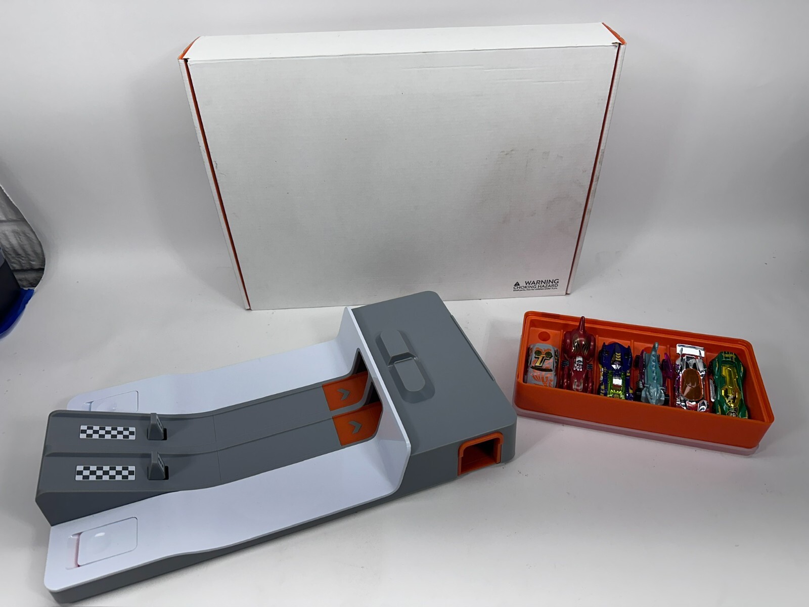 Mind Racers Set - Track, Cars, 32 Tokens Included
