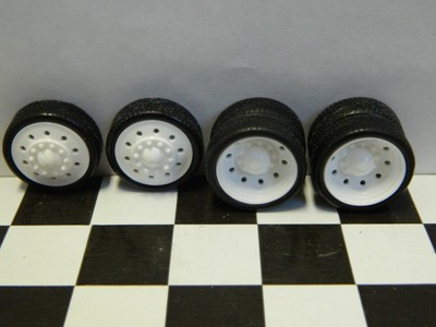 1:25 scale Resin 22.5 inch 10 lug Dually wheels with low Pro tire