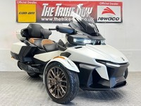 2024 74 Can-Am Spyder RT Sea to Sky Semi Automatic Trike - 4300 Miles