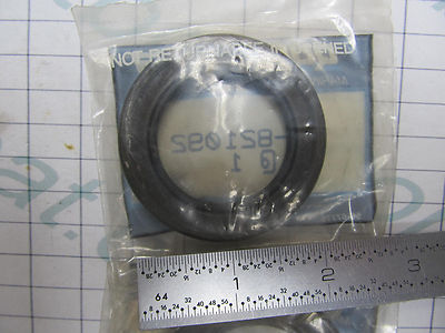 26-821092 Mercury Mercruiser Bravo Sterndrive Bearing Carrier Oil Seal