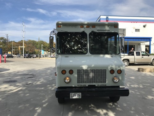 *LOW MILES *BRAND NEW FOOD TRUCK COMMERCIAL KITCHEN (FREE DELIVERY )571-251-3860