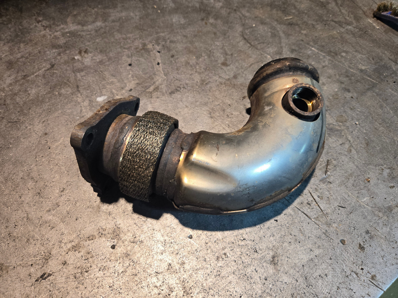 68280398AA 2014-2017 3.0L ECODIESEL USED TURBO EXHAUST ELBOW DOWNPIP - Picture 1 of 5