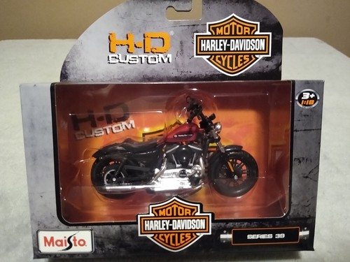 Harley-Davidson 1/18スケール　20個まとめてお得セット Building a Scale Model 