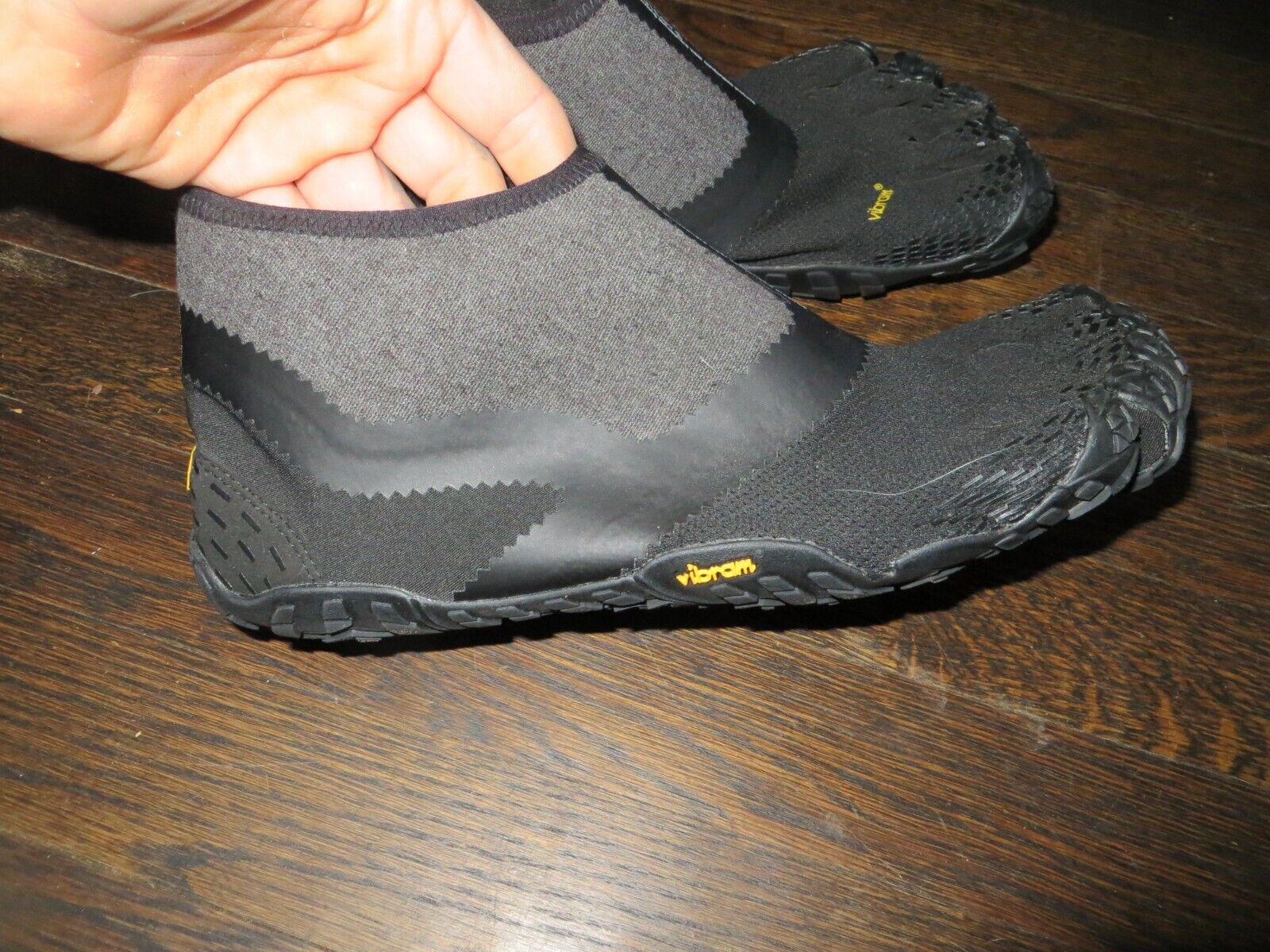 Suicoke Five fingers Vibram 43 9.5-10 Japan Midtop Alyx | eBay Suicoke Five fingers Vibram 43 9.5-10 Japan Midtop Alyx | eBay