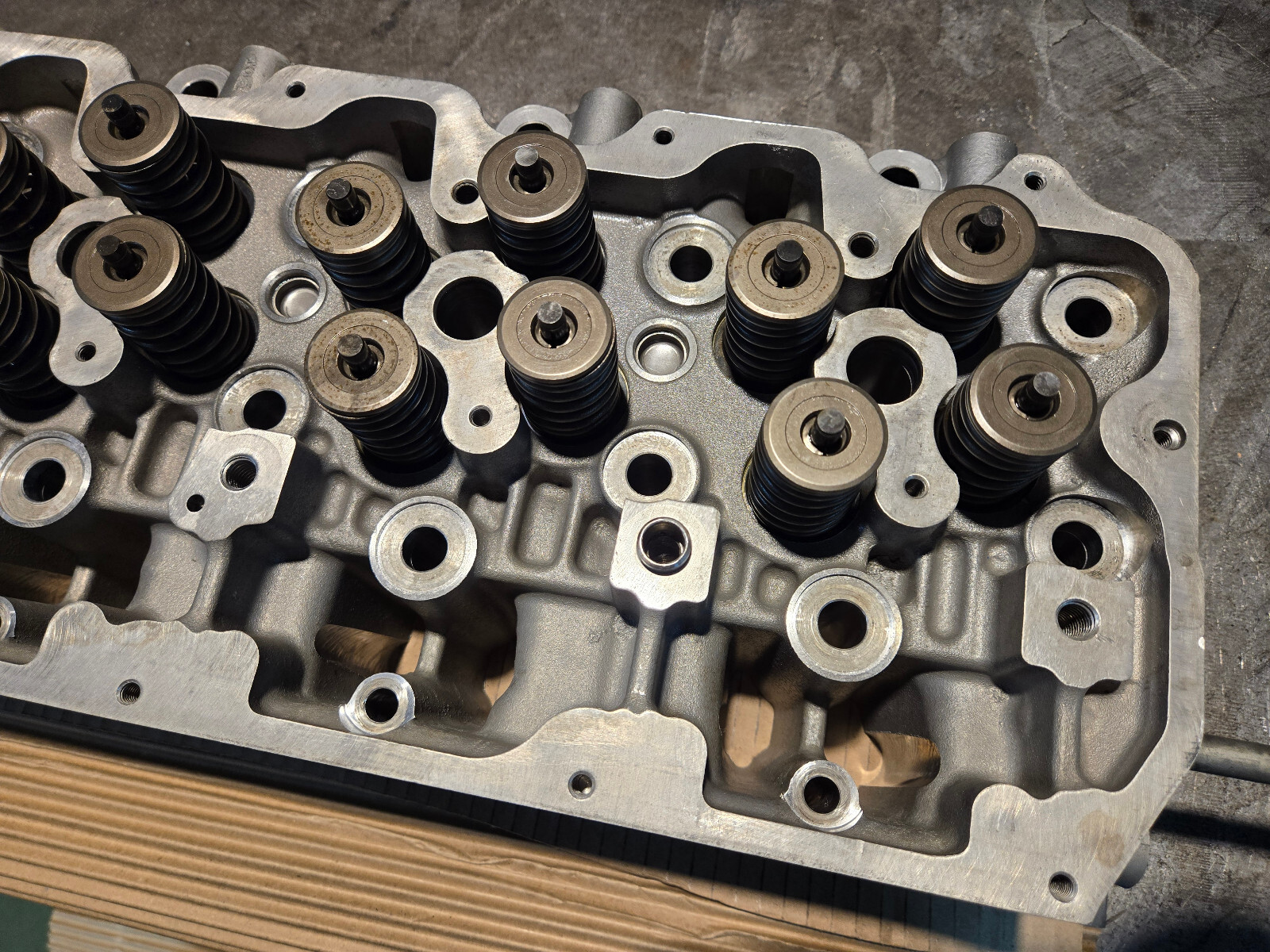 REMAN 11-16 2011-2016 LML DURAMAX 6.6L LH DRIVER SIDE CYLINDER HEAD - Picture 3 of 9