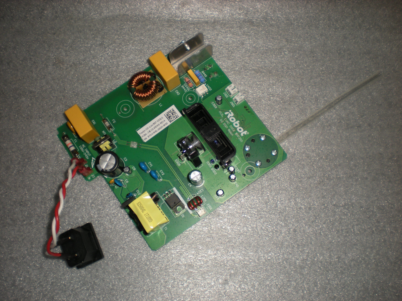 Y♢440 iRobot クリーンベース（ルンバⅠ２・Ⅰ３・Ⅰ７用）ADE-N1 Amazon | 【正規品、純正】クリーンベース充電ステーション