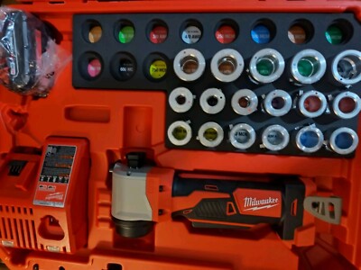 Milwaukee 2935CU-21S M18 Cable Stripper Kit with 17 Cu THHN / XHHW Bushings
