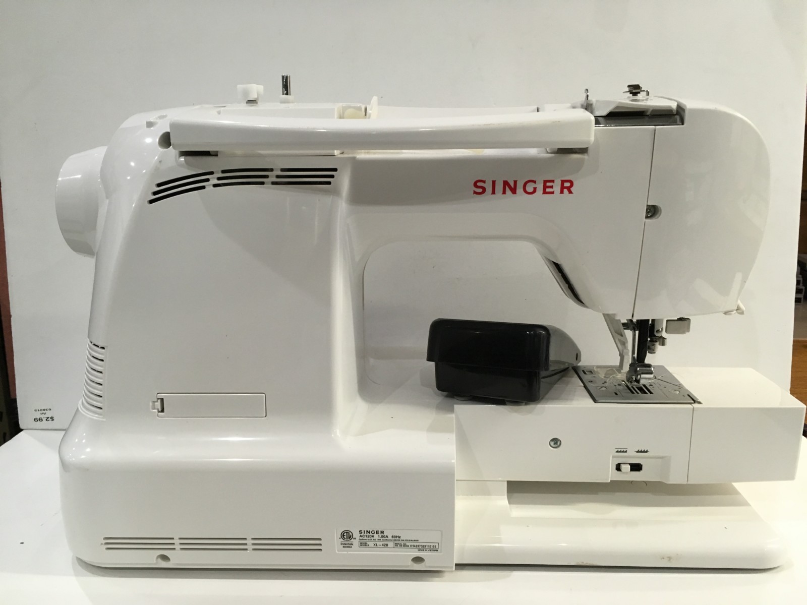 Singer Futura XL-420 Automatic Stitch Electric Sewing & Embroidery Machine