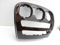 Mercedes W205 C180 14-19 Blende Einbaurahmen für Mittelkonsole Holzdekor Mercedes W205 C180 14-19 26.03.2015 gebraucht Vorschau 4