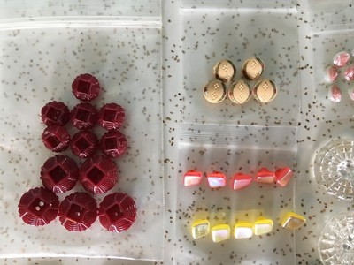 Vintage Buttons LOT Assorted Collectible MOP Metal Victorian Picture