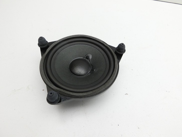 Mercedes C205 C400 15-18 Lautsprecher Türlautsprecher 
Rechts Hinten Mercedes C205 C400 15-18 04.05.2017... Vorschau 2