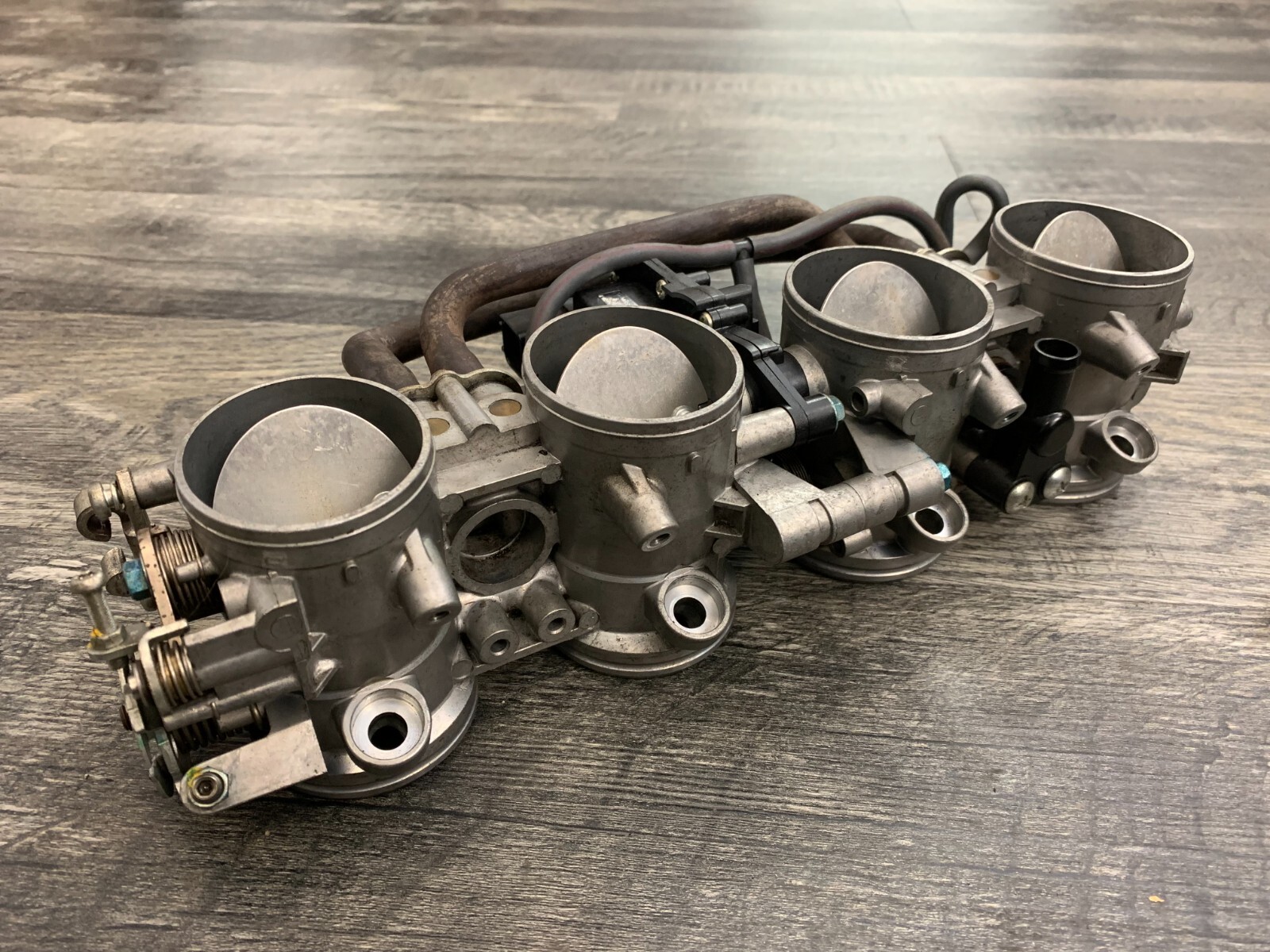 Kawasaki 2011-2015 ZX10R Ninja OEM Bare Throttle Body 16163 Kawasaki 2011-2015 ZX10R Ninja OEM Bare Throttle Body 16163