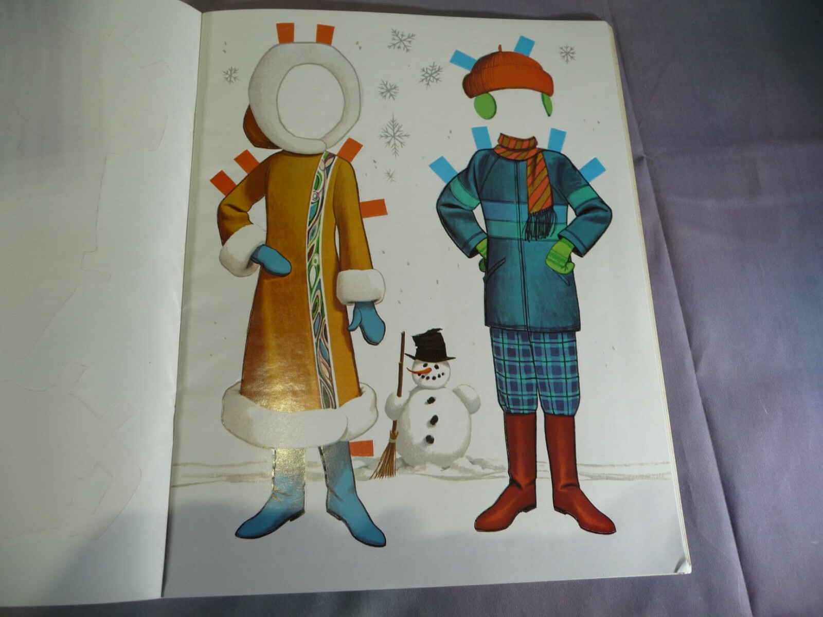 WHITMAN PAPER DOLL BOOK 1977.PIPPI LONGSTOCKING WITH ANNIKA AND TOMMY