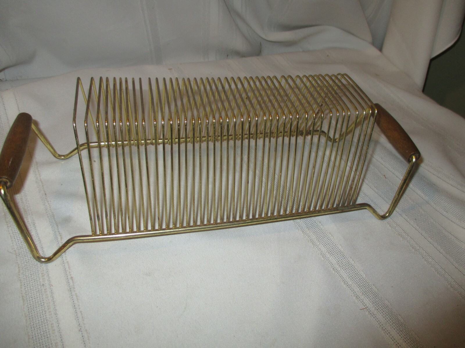 2 Vintage 40 Slot 45 rpm LP ALBUM Record Holders Racks Stands Gold Tone Metal
