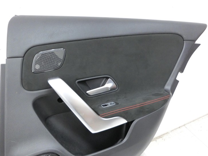 Mercedes W177 A200d 18-22 Lim Türverkleidung Türpappe Rechts Hinten rote Naht Mercedes W177 A200d 18-22 12.07.2019... Vorschau 3